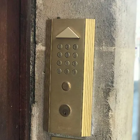 Gæstehus Terasse Sur Les Toit De Paris